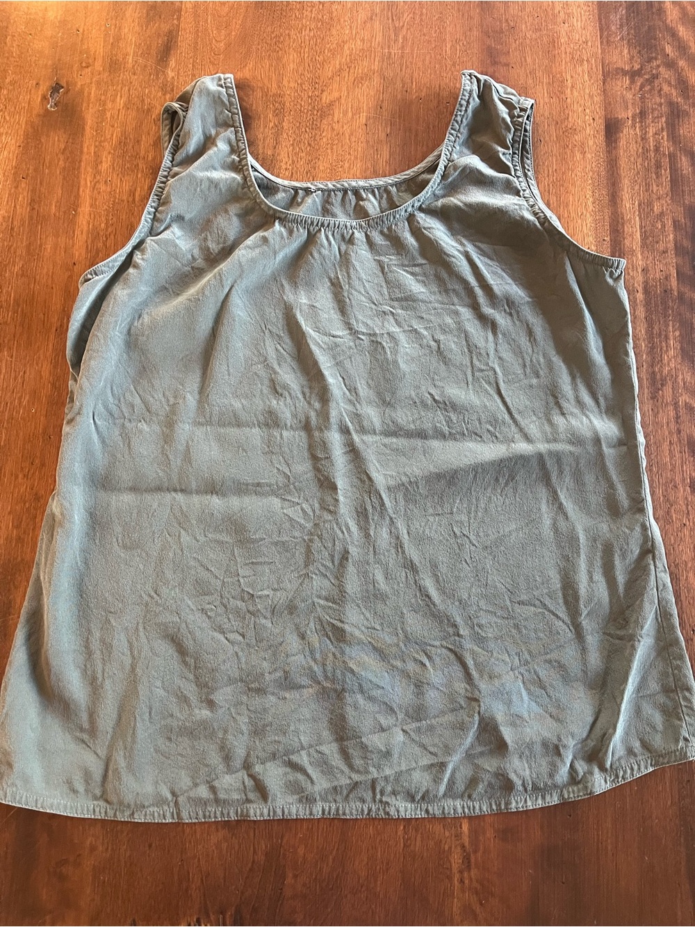 100% Silk Sleeveless Top